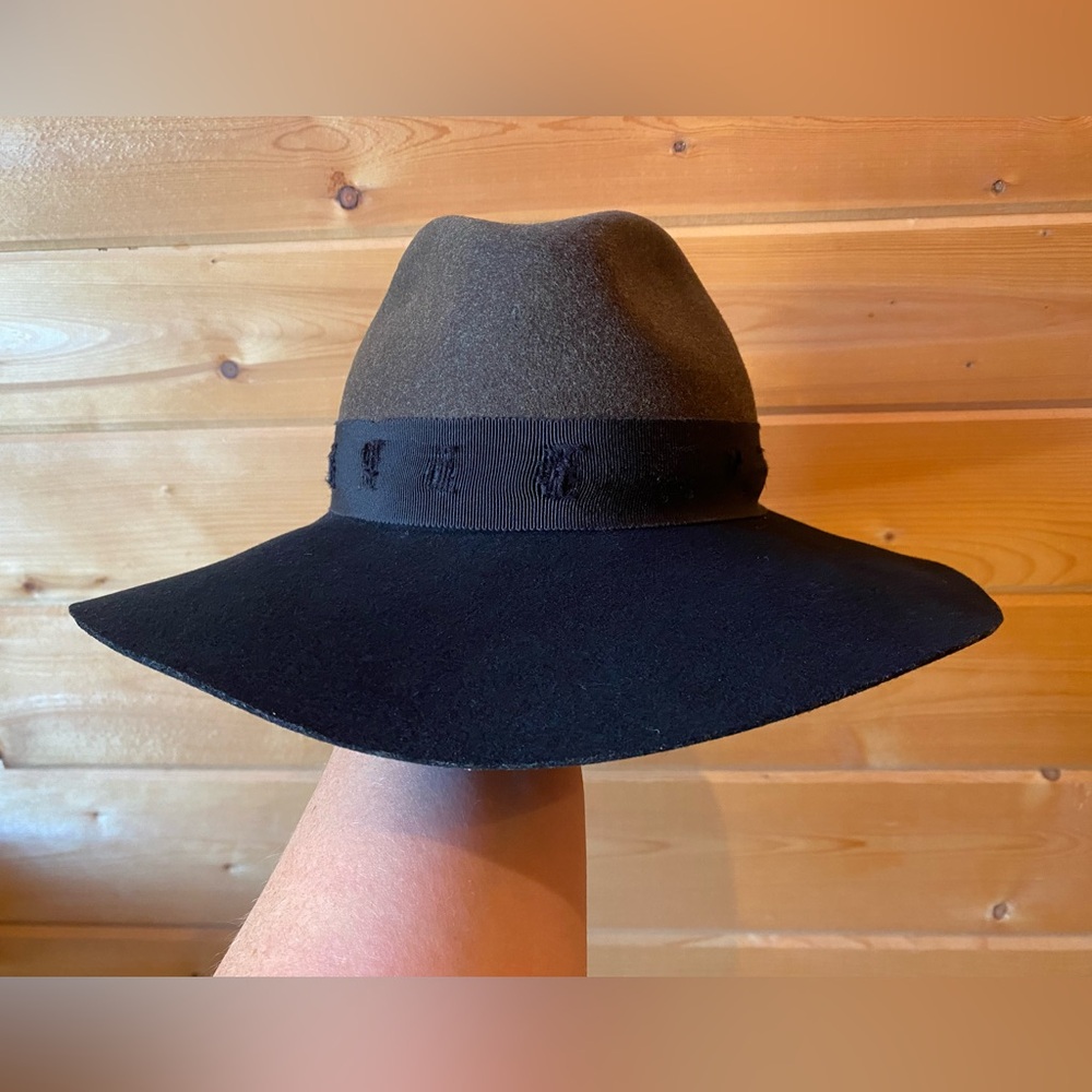 Rag & Bone 100% wool felted hat.